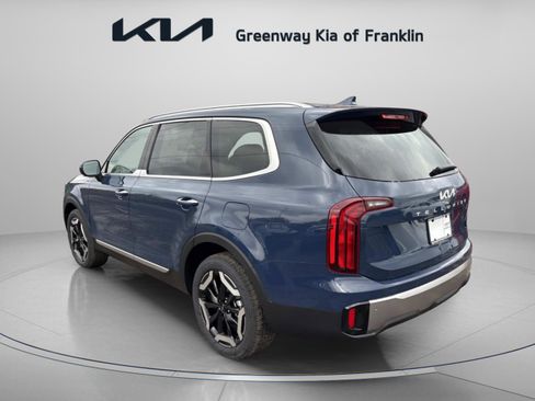 New 2025 Kia Telluride S image 5