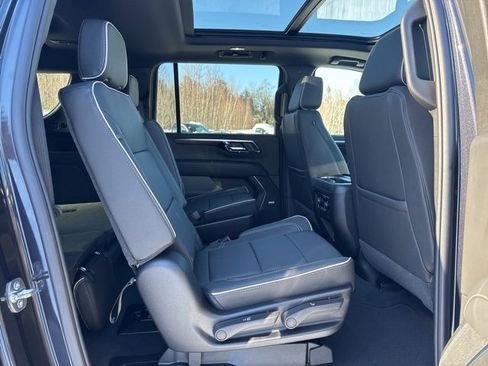 New 2026 Chevrolet Suburban Premier w/ Sun And Tow Package image 37