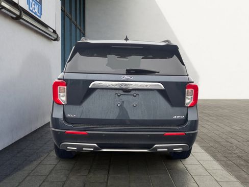 Certified 2023 Ford Explorer XLT w/ Equipment Group 202A image 4