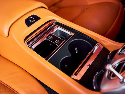 Used 2019 Rolls-Royce Wraith image 42