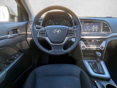 Used 2017 Hyundai Elantra Value Edition image 7