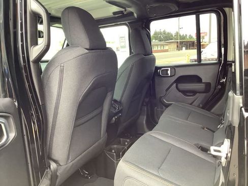 New 2026 Jeep Gladiator Sport image 22