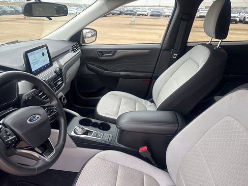 Used 2023 Ford Escape Active image 34