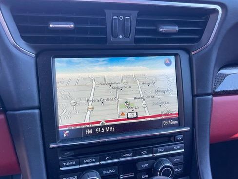 Used 2014 Porsche 911 Turbo S image 18