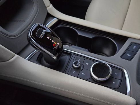 Certified 2023 Cadillac XT5 Premium Luxury image 22