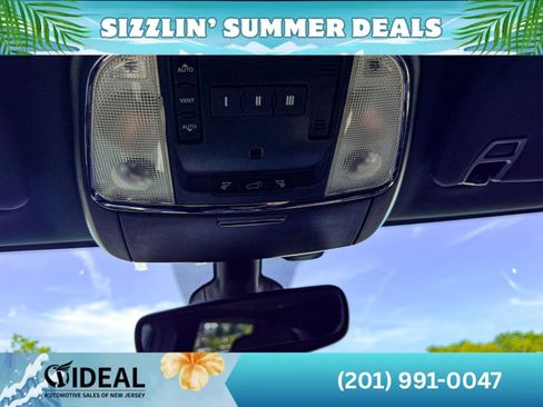 Used 2019 Jeep Grand Cherokee Laredo AWD/4WD image 32