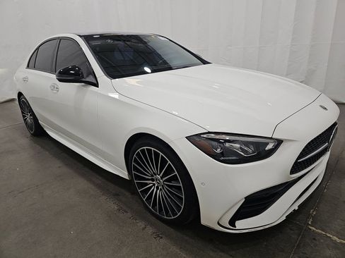 Used 2023 Mercedes-Benz C 300 Sedan image 4