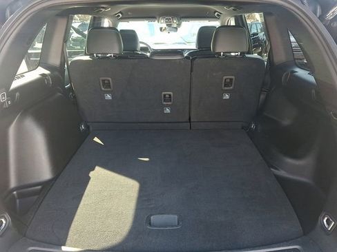 Used 2025 Jeep Grand Cherokee Limited image 29