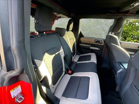 Used 2022 Ford Bronco Wildtrak image 27