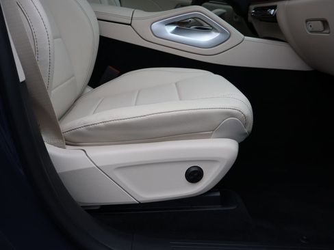 Used 2026 Mercedes-Benz GLE 450 4MATIC image 12