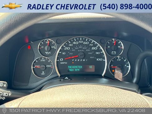 Certified 2024 Chevrolet Express 3500 LT w/ LT Preferred Equipment Group RWD image 7