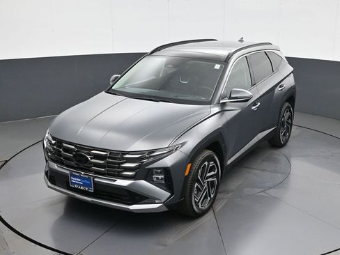 Certified 2025 Hyundai Tucson Limited image 13