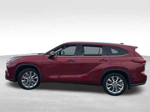 Used 2020 Toyota Highlander Limited image 4