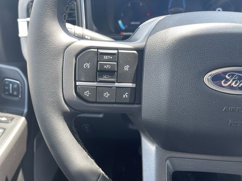 Used 2026 Ford F450 Lariat AWD/4WD image 17