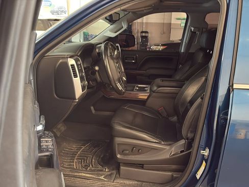 Used 2018 GMC Sierra 1500 SLT AWD/4WD image 3