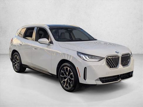 Certified 2025 BMW X3 xDrive30i w/ Convenience Package image 2