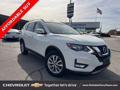 Used 2017 Nissan Rogue SV