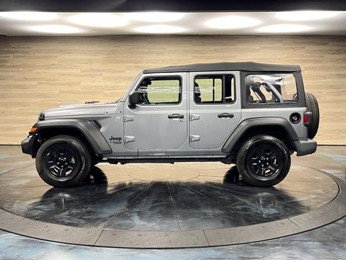 Used 2021 Jeep Wrangler Unlimited Sport image 17