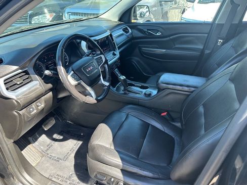 Used 2017 GMC Acadia SLT FWD image 8