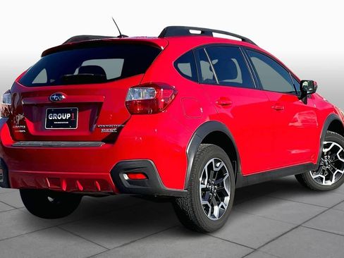 Used 2016 Subaru Crosstrek 2.0i Premium w/ Special Edition image 12