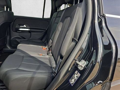 Certified 2025 Mercedes-Benz GLB 250 image 16