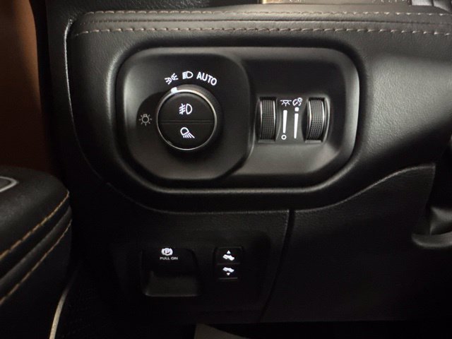 Used 2022 RAM 1500 Limited w/ Trailer Tow Group AWD/4WD image 20