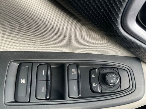 Certified 2023 Subaru Forester image 48