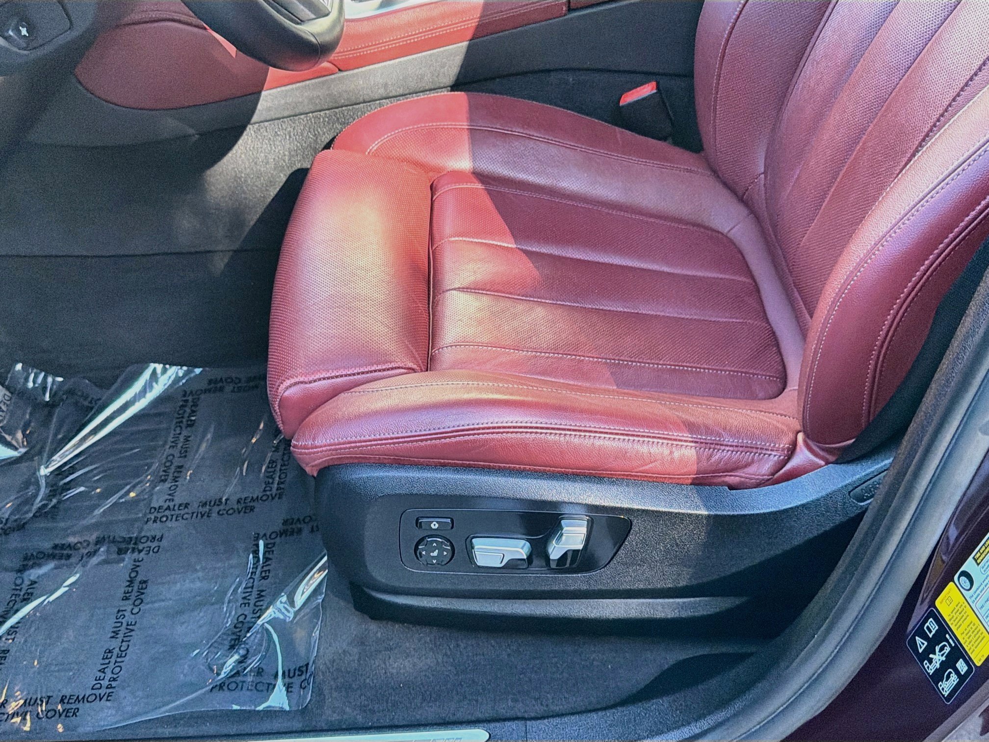 Used 2021 BMW X6 M50i w/ Executive Package AWD/4WD image 18