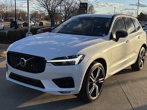 Used 2021 Volvo XC60 T5 R-Design w/ Advanced Package image 12