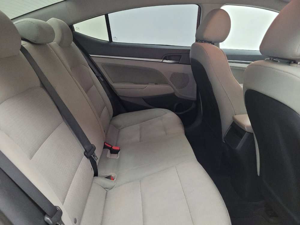 Used 2017 Hyundai Elantra SE FWD image 19