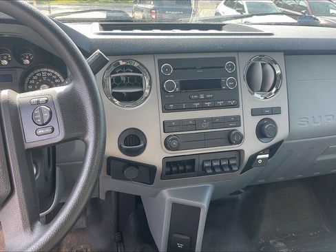 Used 2018 Ford F650 2WD Regular Cab Super Duty image 5