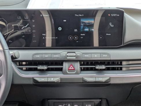 Certified 2025 Kia K4 GT-Line w/ GT-Line Premium Package FWD image 18