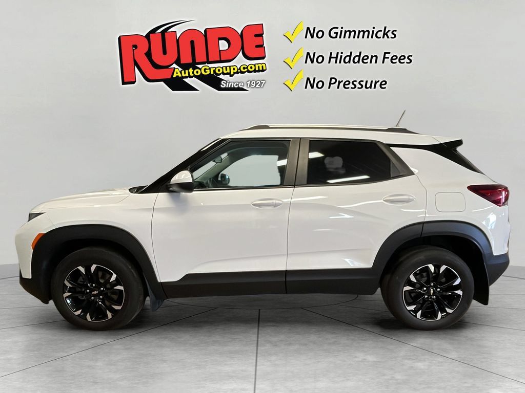Used 2023 Chevrolet TrailBlazer LT w/ Convenience Package AWD/4WD image 3