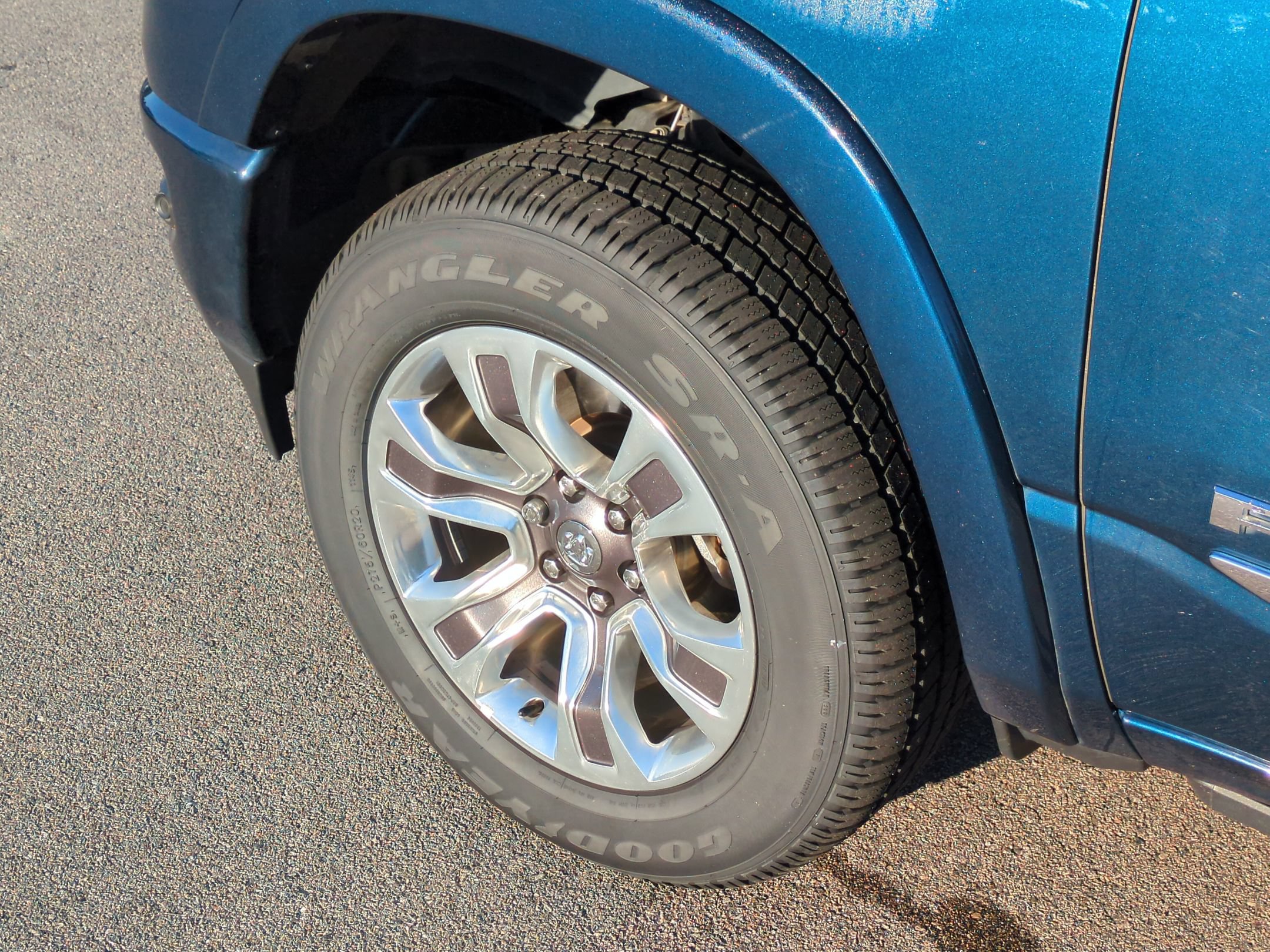 Used 2022 RAM 1500 Limited AWD/4WD image 11