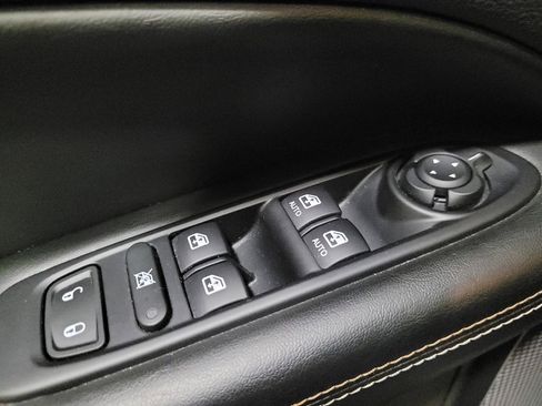 Used 2019 Jeep Compass Latitude AWD/4WD image 27