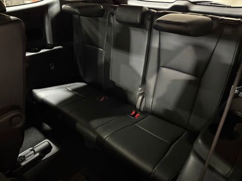 Certified 2022 Toyota Highlander Limited image 32