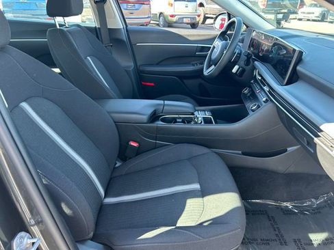 Used 2025 Hyundai Sonata SEL FWD image 34