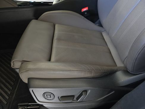 Used 2025 Audi Q5 Prestige AWD/4WD image 31