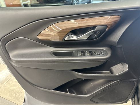 Used 2019 GMC Terrain SLE w/ Driver Convenience Package image 18