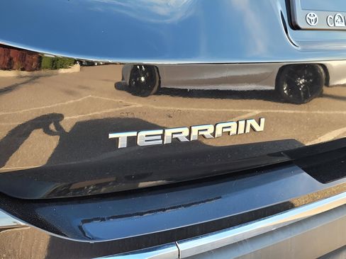 Used 2019 GMC Terrain SLT w/ Preferred Package image 12