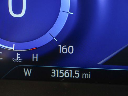 Used 2022 Ford Explorer ST w/ ST Street Pack image 16