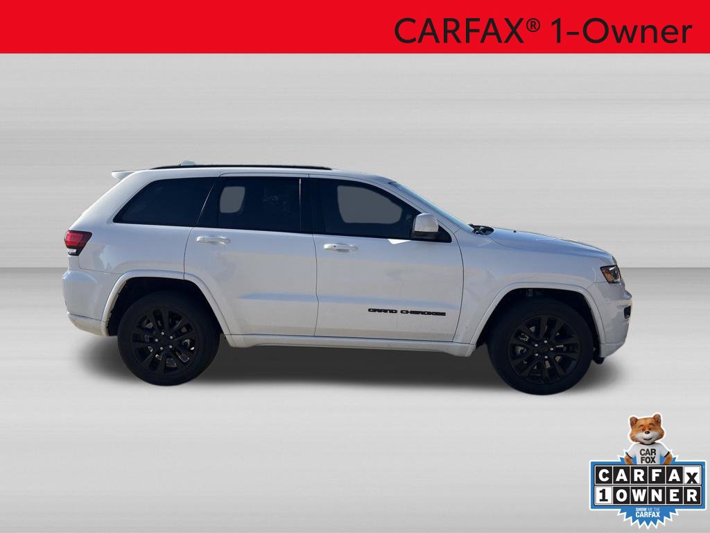 Used 2021 Jeep Grand Cherokee Laredo X AWD/4WD image 3