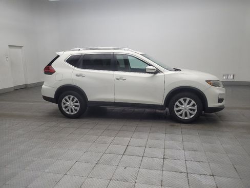Used 2017 Nissan Rogue S w/ S Appearance Package AWD/4WD image 11