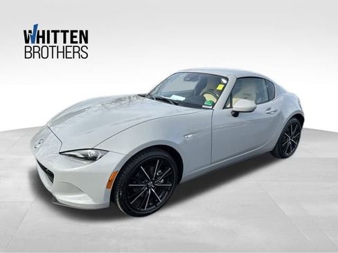 Used 2025 MAZDA MX-5 Miata RF Grand Touring image 1
