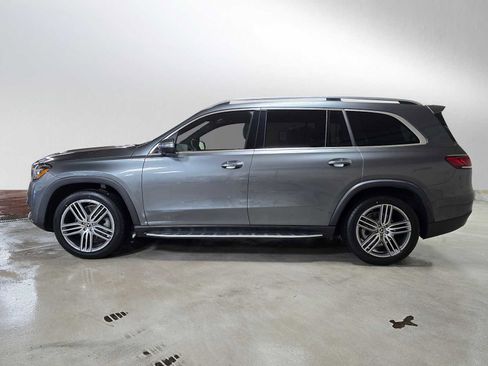 Used 2023 Mercedes-Benz GLS 450 4MATIC image 4