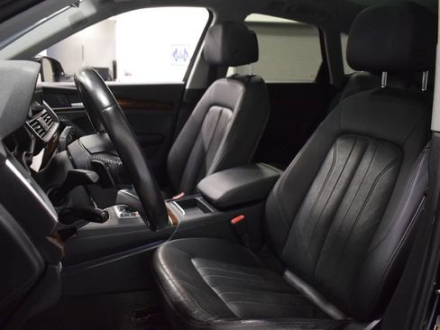 Used 2018 Audi Q5 2.0T Premium Plus w/ Premium Plus Package image 10
