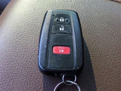 Used 2023 Toyota 4Runner Limited image 30