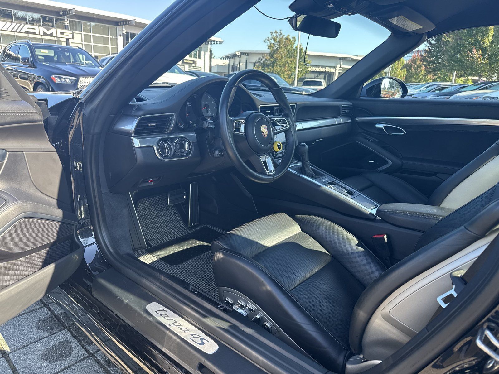 Used 2018 Porsche 911 Targa 4S AWD/4WD image 14