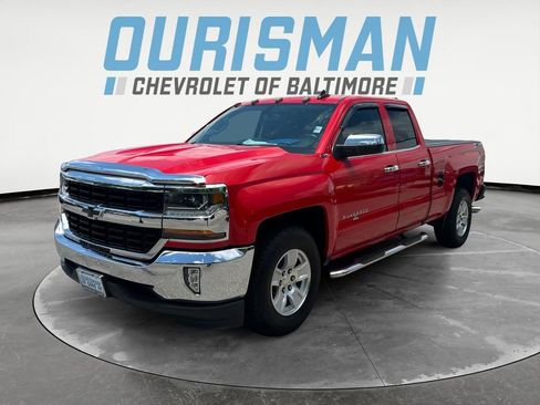 Used 2018 Chevrolet Silverado 1500 LT w/ All Star Edition RWD image 2