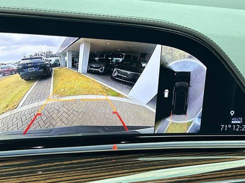 Certified 2024 Cadillac Escalade Premium Luxury image 25